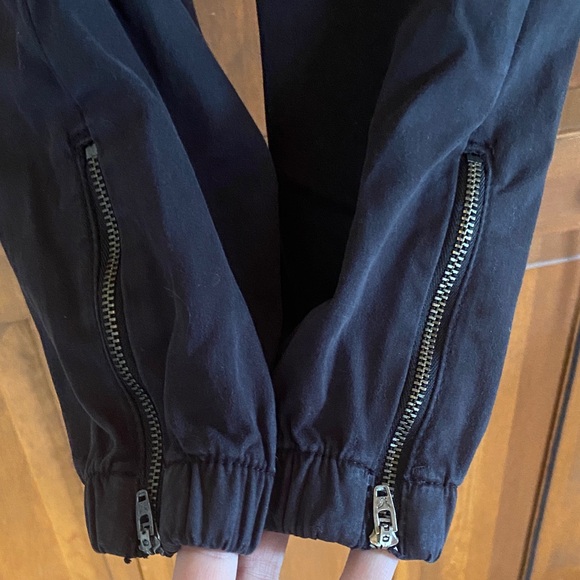 American Eagle Outfitters Women's Black Skinny Jeans - Picture 8 of 16